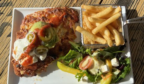 Campbell Town Hotel - Mexican Parmi