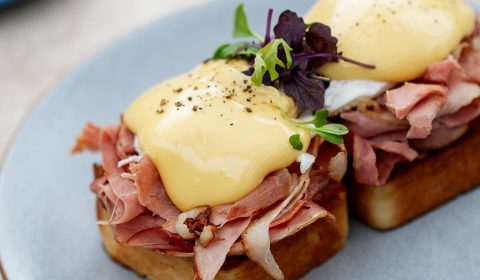 Neighbourhood Launceston Eggs Benedict