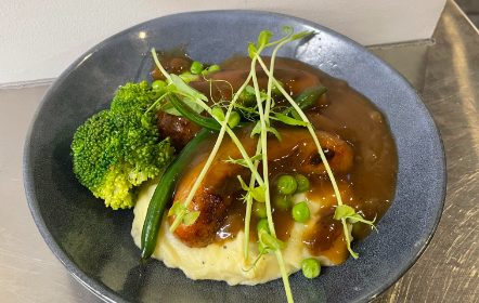 Bangers & Mash at the Tramms Bistro - Park Hotel, Launceston